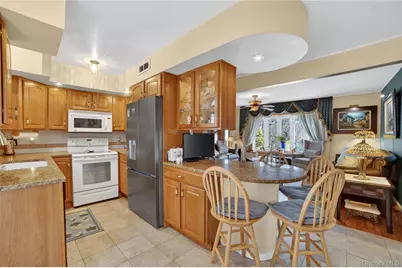 22 Jerome Drive, Cortlandt Manor, NY 10567 - Photo 9