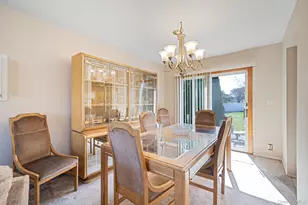 12 Rutland Rd, Massapequa, NY 11758 - Photo 9