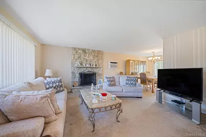 12 Rutland Road, Massapequa, NY 11758 - Photo 11