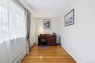 449 S 1st St, Lindenhurst, NY 11757 - Photo 23