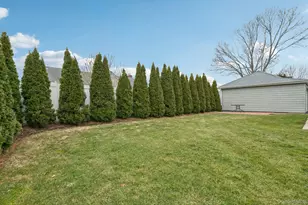 449 S 1st St, Lindenhurst, NY 11757 - Photo 41