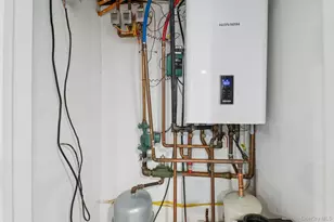 449 S 1st St, Lindenhurst, NY 11757 - Photo 37