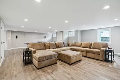 449 S 1st Street, Lindenhurst, NY 11757 - Photo 35
