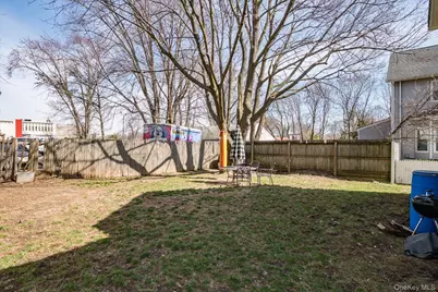 8 E 14th Street, Huntington Station, NY 11746 - Photo 15