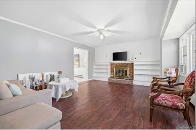 11 Glenwood Road, Glen Head, NY 11545 - Photo 5