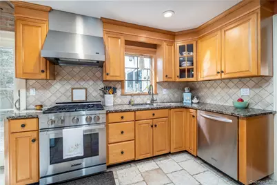 43 Webster Street, Malverne, NY 11565 - Photo 9