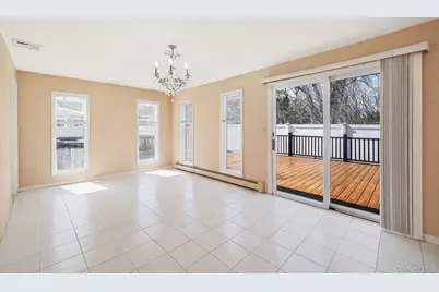 18 Wendorf Court, North Babylon, NY 11703 - Photo 21