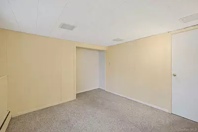 18 Wendorf Court, North Babylon, NY 11703 - Photo 43