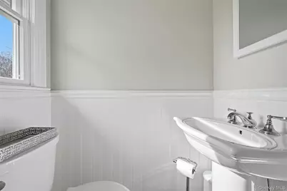 8 Kemswick Drive, Stony Brook, NY 11790 - Photo 23