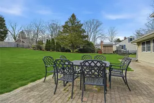 8 Kemswick Dr, Stony Brook, NY 11790 - Photo 27