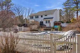 187 Natures Ln, Miller Place, NY 11764 - Photo 33