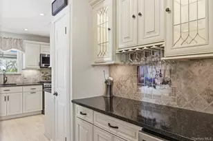 187 Natures Ln, Miller Place, NY 11764 - Photo 5