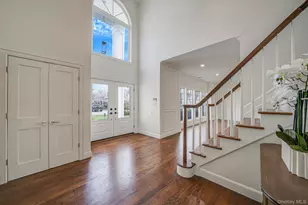 106 Fairway View Dr, Commack, NY 11725 - Photo 5