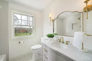 106 Fairway View Dr, Commack, NY 11725 - Photo 33