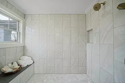 106 Fairway View Drive #106, Commack, NY 11725 - Photo 29
