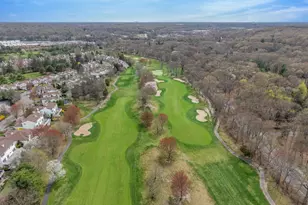 106 Fairway View Dr, Commack, NY 11725 - Photo 47