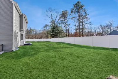 164 Chestnut Street, Mount Sinai, NY 11766 - Photo 33