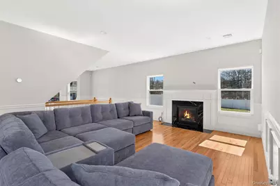164 Chestnut Street, Mount Sinai, NY 11766 - Photo 7