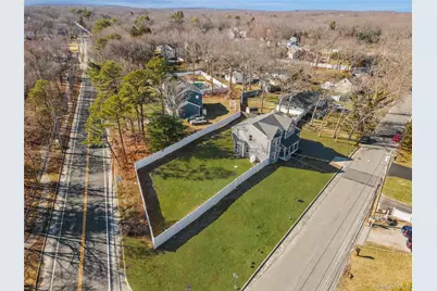 164 Chestnut Street, Mount Sinai, NY 11766 - Photo 37