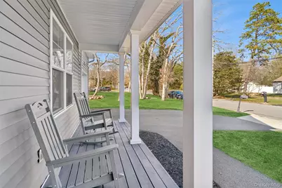 164 Chestnut Street, Mount Sinai, NY 11766 - Photo 5