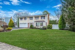 151 Wedgewood Dr, Hauppauge, NY 11788 - Photo 3