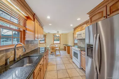 151 Wedgewood Drive, Hauppauge, NY 11788 - Photo 27