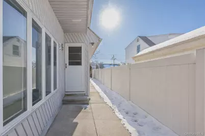 358 Litchfield Avenue, Elmont, NY 11003 - Photo 35