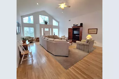 7 Clay Pit Road, Remsenburg, NY 11960 - Photo 5