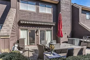 156 Southgate Cir, Massapequa Park, NY 11762 - Photo 29