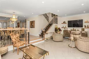 156 Southgate Cir, Massapequa Park, NY 11762 - Photo 15