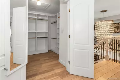 156 Southgate Circle, Massapequa Park, NY 11762 - Photo 27