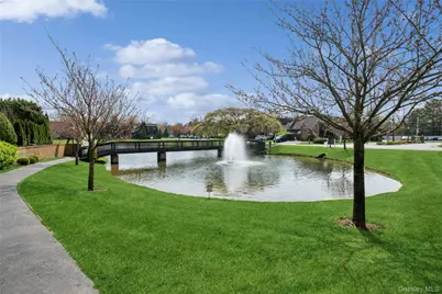 156 Southgate Circle, Massapequa Park, NY 11762 - Photo 41