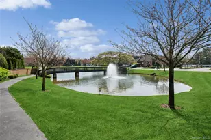 156 Southgate Cir, Massapequa Park, NY 11762 - Photo 41