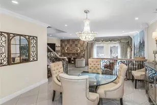 156 Southgate Cir, Massapequa Park, NY 11762 - Photo 11