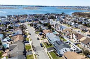 3930 Jane Ln, Oceanside, NY 11572 - Photo 33