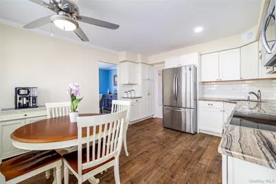 3930 Jane Lane, Oceanside, NY 11572 - Photo 5