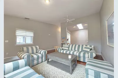 771 Waverly Avenue, Holtsville, NY 11742 - Photo 7