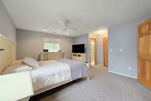 771 Waverly Ave, Holtsville, NY 11742 - Photo 13