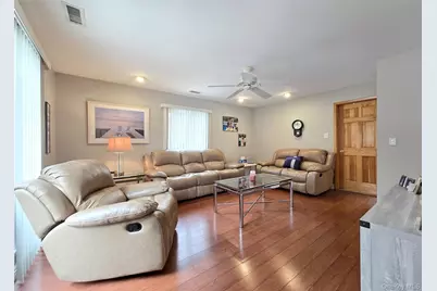 771 Waverly Avenue, Holtsville, NY 11742 - Photo 9