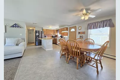 146 Webster Avenue, Ronkonkoma, NY 11779 - Photo 7