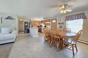 146 Webster Ave, Ronkonkoma, NY 11779 - Photo 7