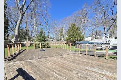 146 Webster Avenue, Ronkonkoma, NY 11779 - Photo 21