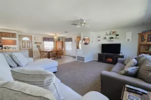 146 Webster Ave, Ronkonkoma, NY 11779 - Photo 11