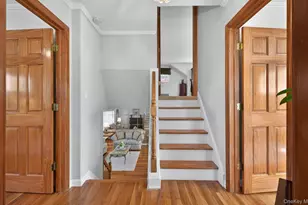 9 Marilyn Blvd, Plainview, NY 11803 - Photo 13