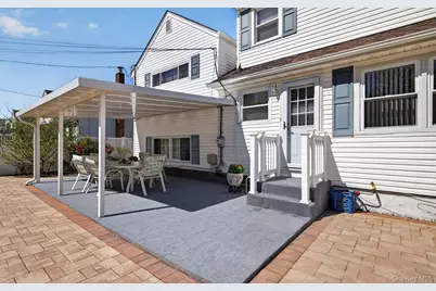 9 Marilyn Boulevard, Plainview, NY 11803 - Photo 29