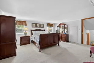 9 Marilyn Blvd, Plainview, NY 11803 - Photo 17