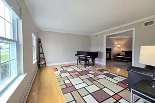 5 Dorothy Ln, Holbrook, NY 11741 - Photo 9