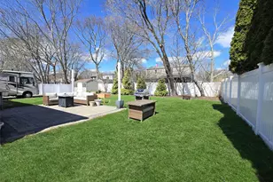 19 Appel Dr E, Shirley, NY 11967 - Photo 19