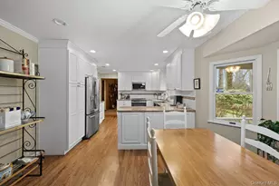 3 Townsend Ct, Setauket, NY 11733 - Photo 13