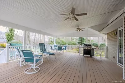 3 Townsend Court, Setauket, NY 11733 - Photo 29